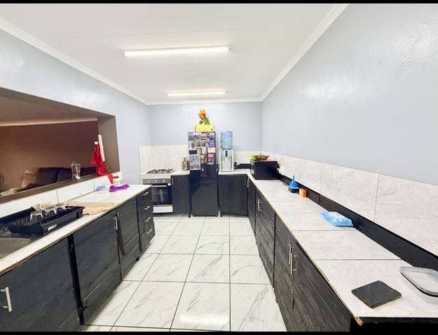 4 BEDROOM HOUSE FOR SALE IN VANDERBIJLPARK CW 6